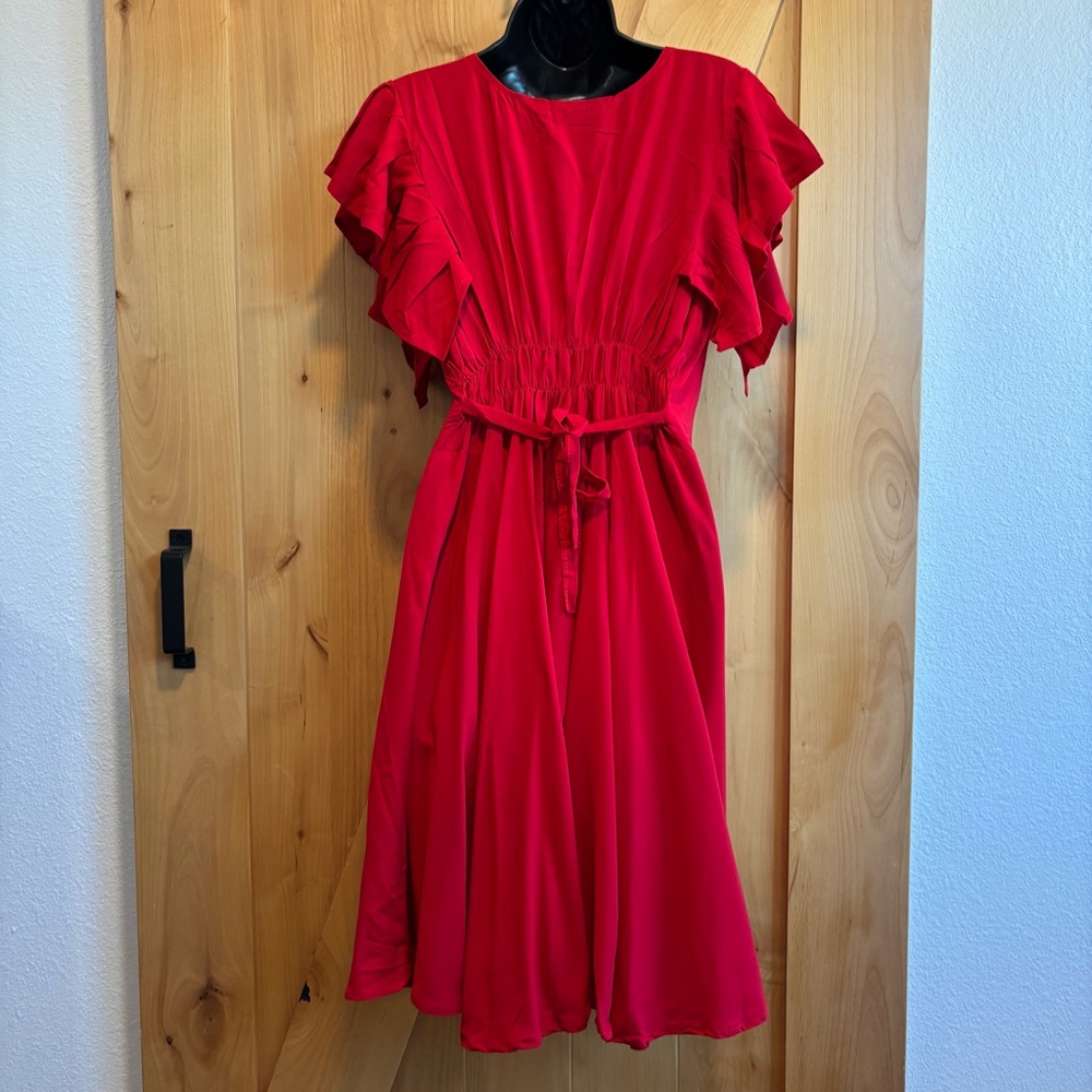 Exquisite Embroidered Dress - Picture 7 of 9